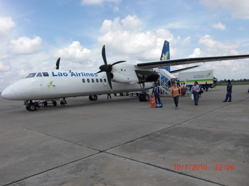 VIENTIANE LAOS AIRPORT (c) bkdtndlaosviet2008 activities in vientiane