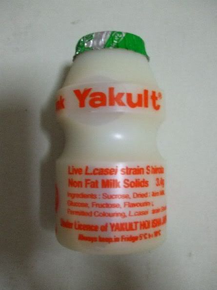 yakult_apple_flavour.jpg image by solidghost_2012