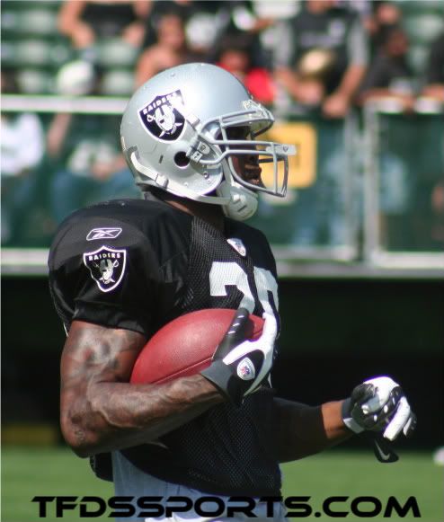 Darren McFadden ruled out versus Chargers